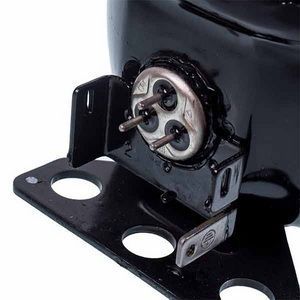 Компресор для холодильника HMM125A Zanussi ZEL R600a 125 W (з пусковим реле ZHB43-120P15C) 00000041589 фото